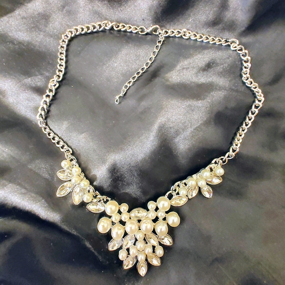 Vintage Silver Tone and Faux Pearl Cha Cha Necklace
